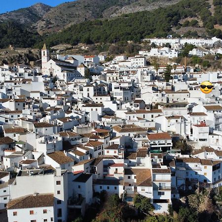 Country Sun Apartments Casarabonela Bagian luar foto